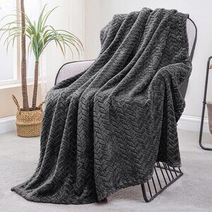 Dark Grey Knit Jacquard Weave Pattern Decorative Warm Flannel Couch Cozy Blanket